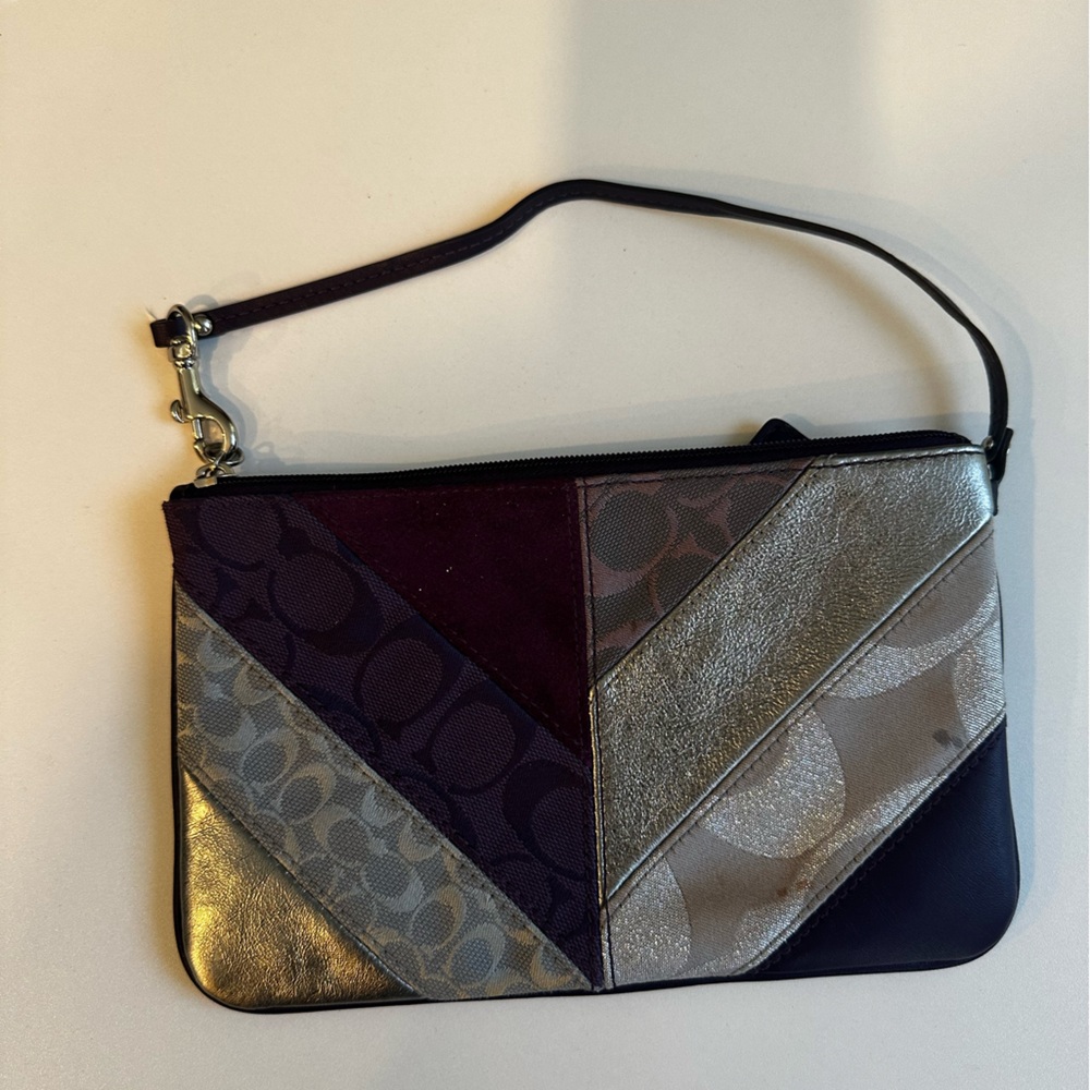 Coach Wristlet - Picture 2 of 9